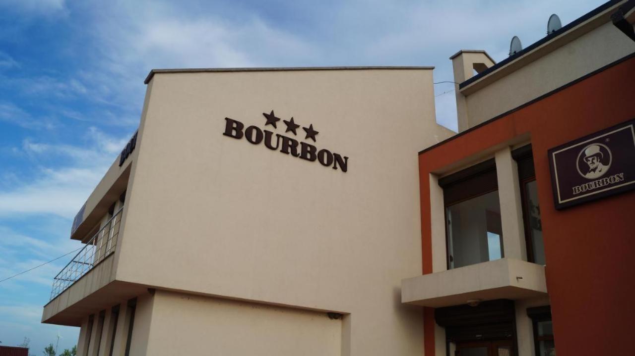 Hotel Bourbon Вама-Веке Экстерьер фото